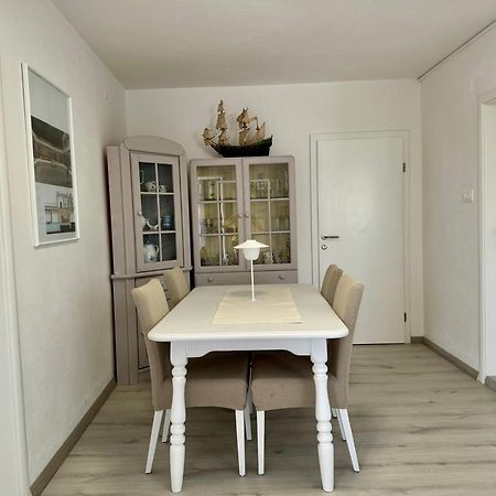 Apartments Jasmina Vinišće Zewnętrze zdjęcie