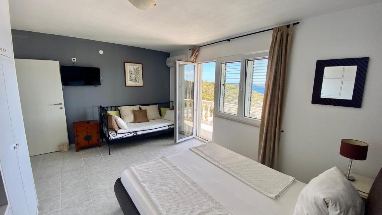 Apartments Jasmina Vinišće Zewnętrze zdjęcie