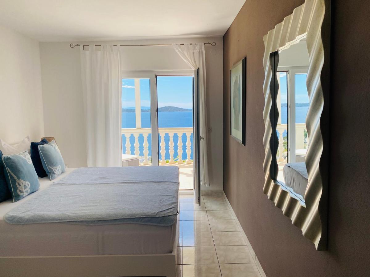 Apartments Jasmina Vinišće Zewnętrze zdjęcie