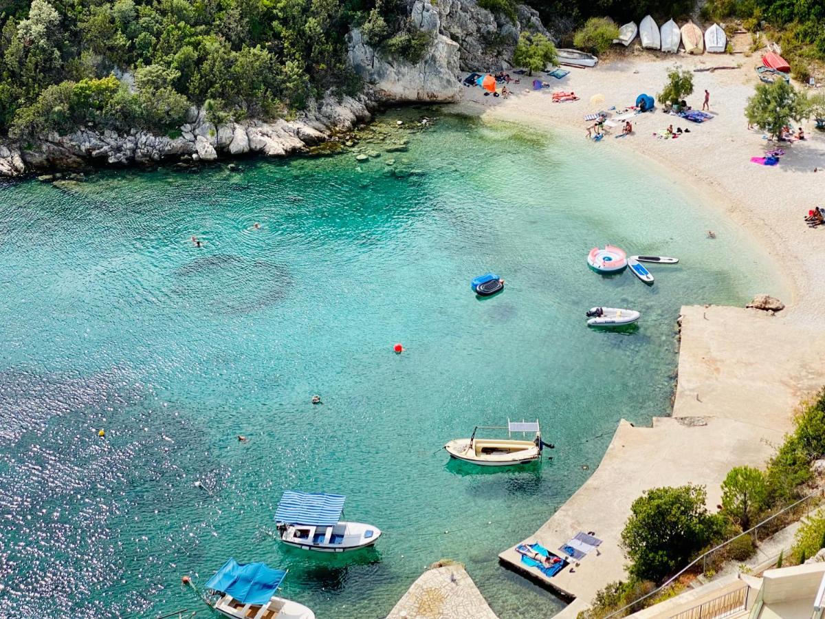 Apartments Jasmina Vinišće Zewnętrze zdjęcie