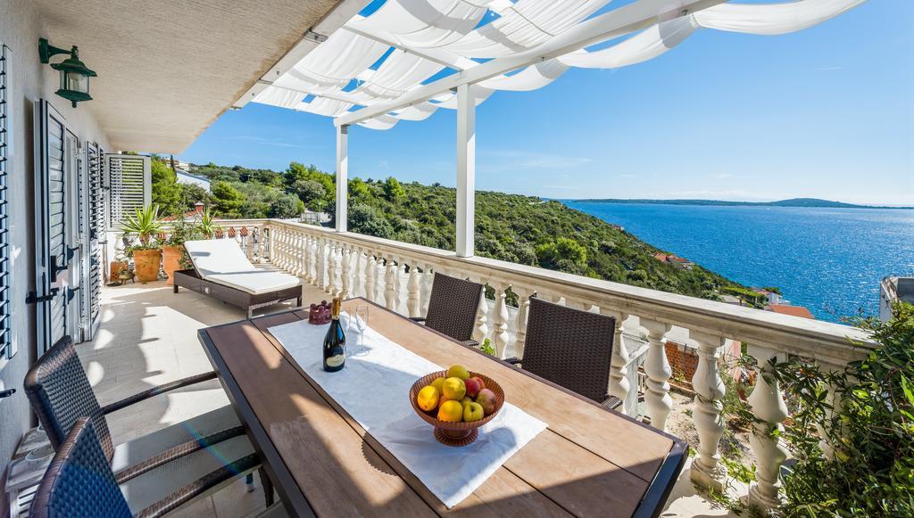 Apartments Jasmina Vinišće Pokój zdjęcie